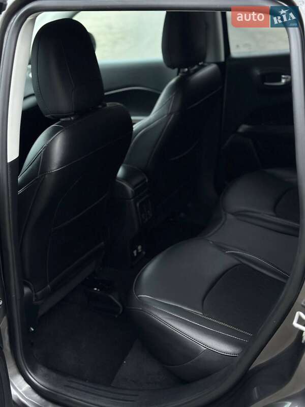 Внедорожник / Кроссовер Jeep Compass 2019 в Днепре