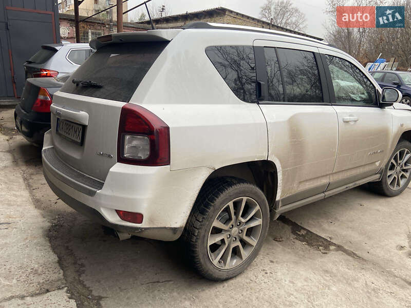 Внедорожник / Кроссовер Jeep Compass 2013 в Киеве фото 4 Внедорожник / Кроссовер Jeep Compass 2013 в Киеве