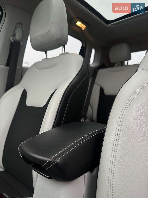 Позашляховик / Кросовер Jeep Compass 2017 в Білогородці фото 43 Позашляховик / Кросовер Jeep Compass 2017 в Білогородці