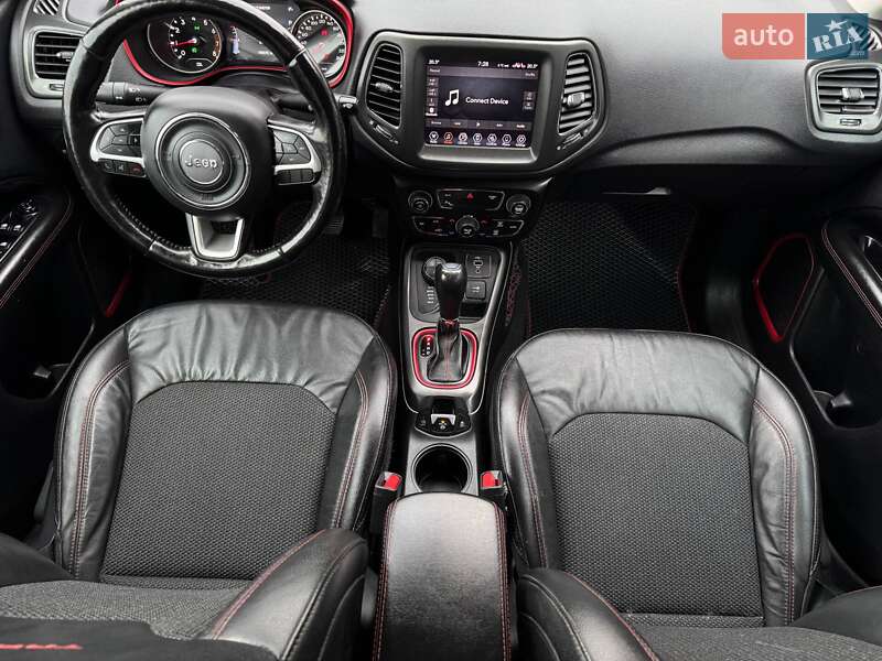 Внедорожник / Кроссовер Jeep Compass 2020 в Ровно