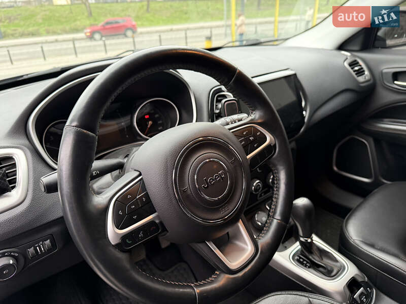 Внедорожник / Кроссовер Jeep Compass 2017 в Днепре