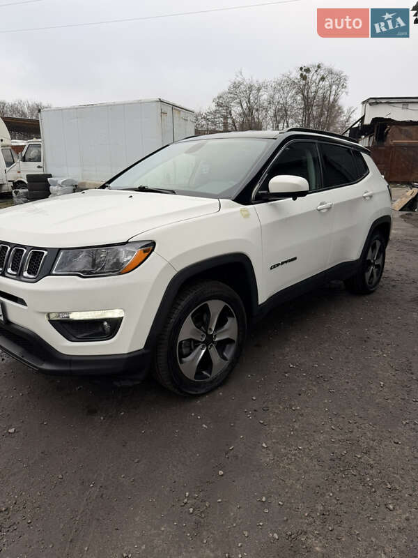 Внедорожник / Кроссовер Jeep Compass 2017 в Киеве