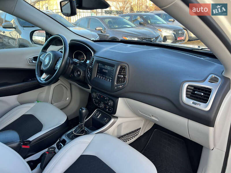 Позашляховик / Кросовер Jeep Compass 2018 в Полтаві фото 16 Позашляховик / Кросовер Jeep Compass 2018 в Полтаві