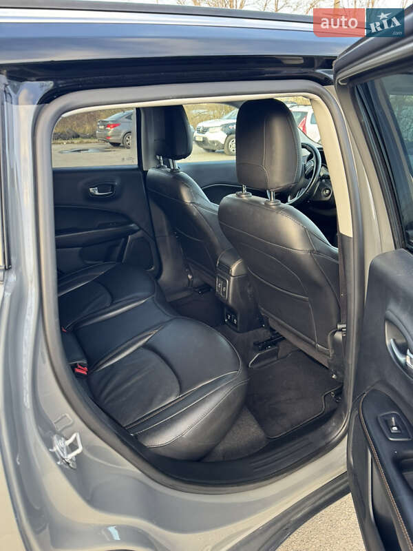 Внедорожник / Кроссовер Jeep Compass 2020 в Киеве фото 19 Внедорожник / Кроссовер Jeep Compass 2020 в Киеве