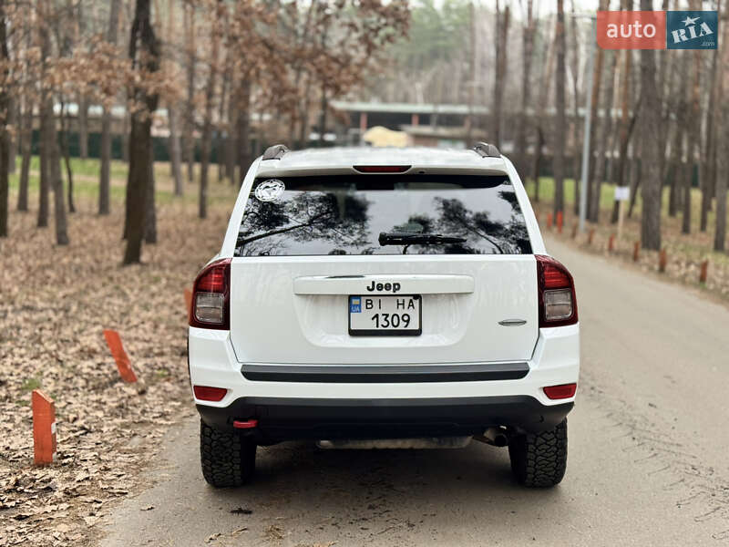Внедорожник / Кроссовер Jeep Compass 2015 в Киеве фото 11 Внедорожник / Кроссовер Jeep Compass 2015 в Киеве