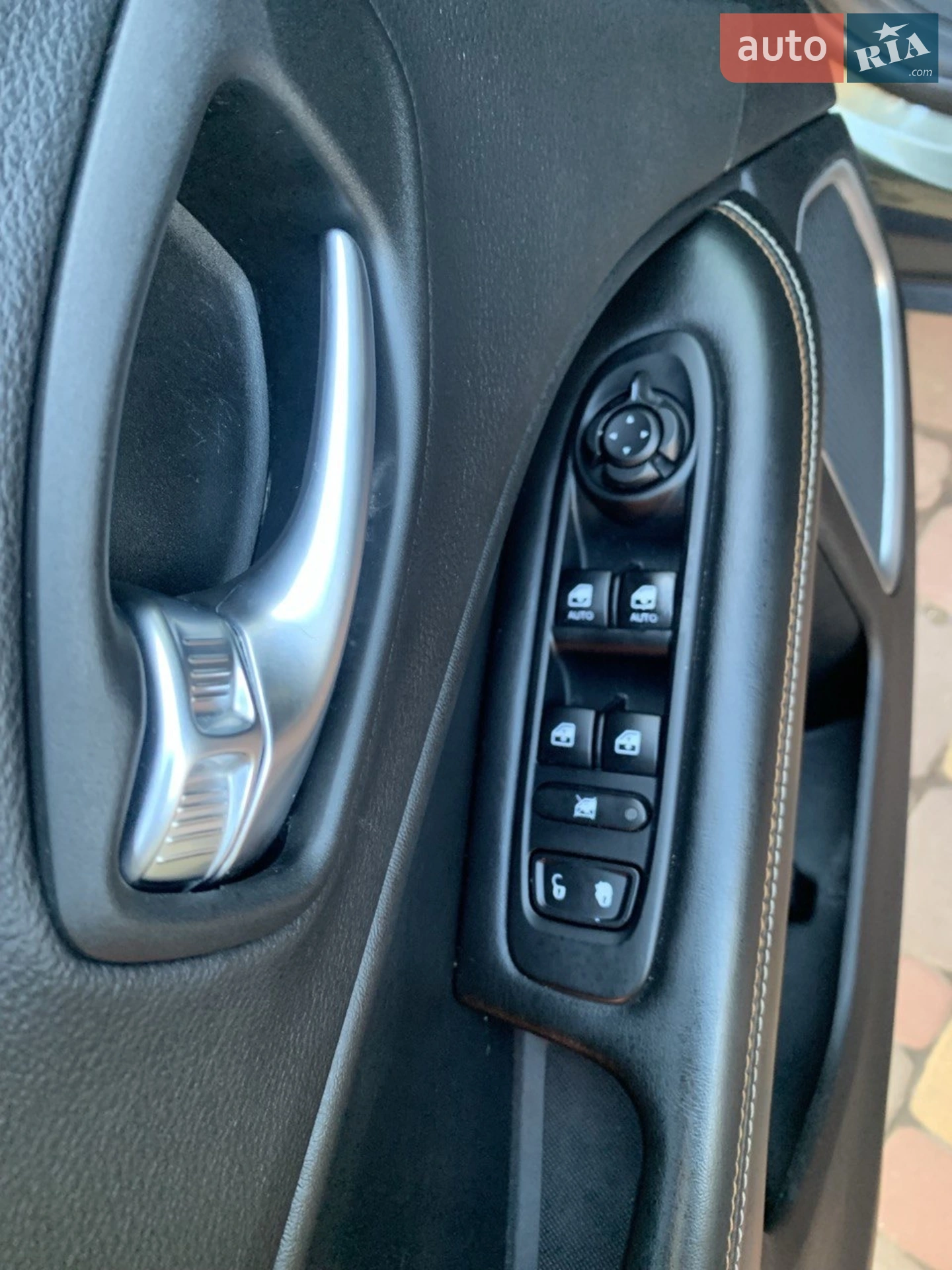 2017 Jeep Compass - мініатюра 8