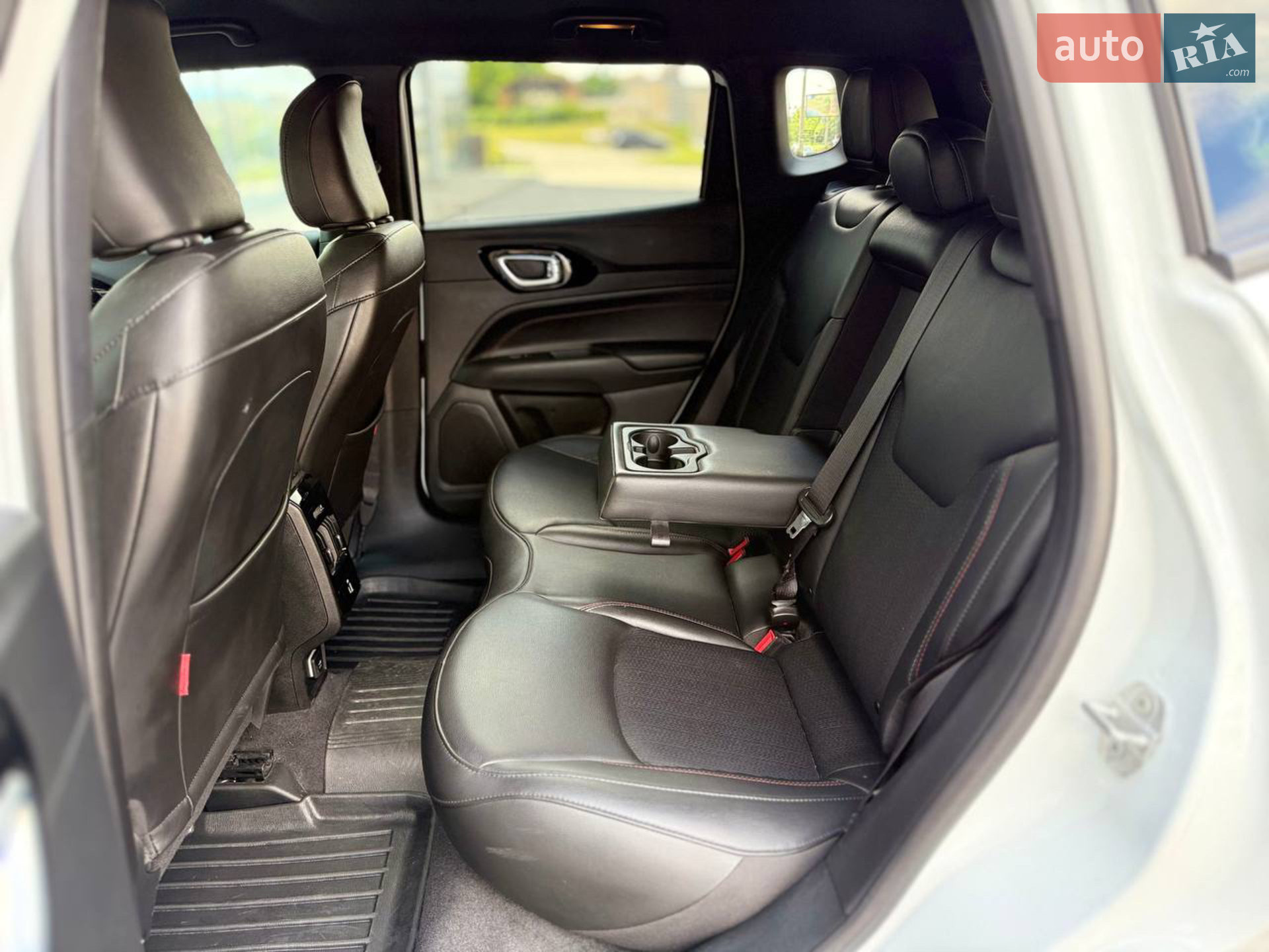 2023 Jeep Compass - мініатюра 16