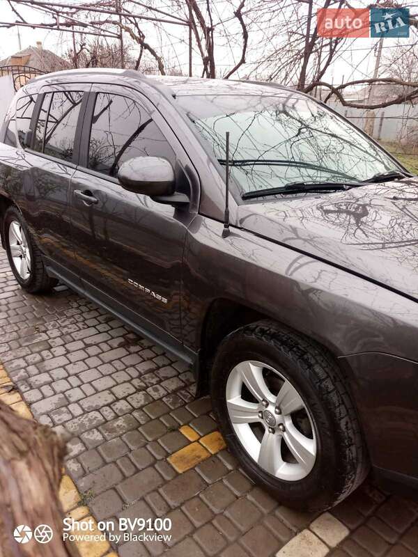 Внедорожник / Кроссовер Jeep Compass 2015 в Первомайске фото 2 Внедорожник / Кроссовер Jeep Compass 2015 в Первомайске