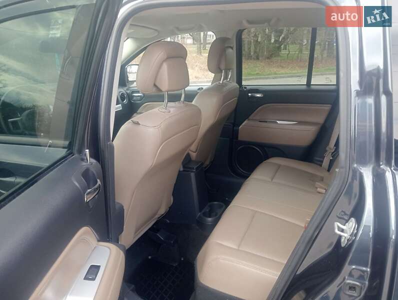 Внедорожник / Кроссовер Jeep Compass 2014 в Дрогобыче