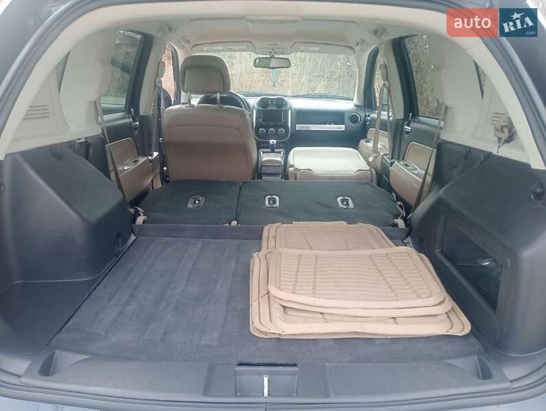 Внедорожник / Кроссовер Jeep Compass 2014 в Дрогобыче