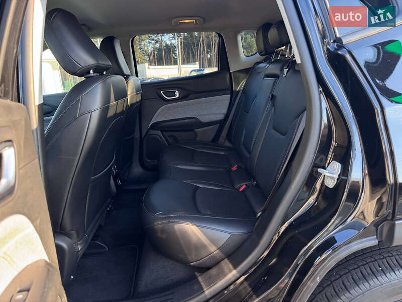Позашляховик / Кросовер Jeep Compass 2021 в Києві фото 37 Позашляховик / Кросовер Jeep Compass 2021 в Києві