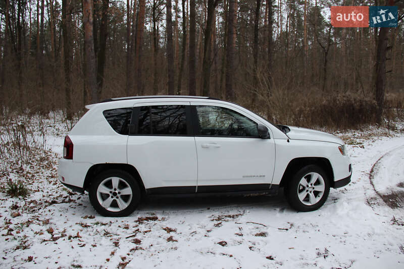 Внедорожник / Кроссовер Jeep Compass 2016 в Киеве