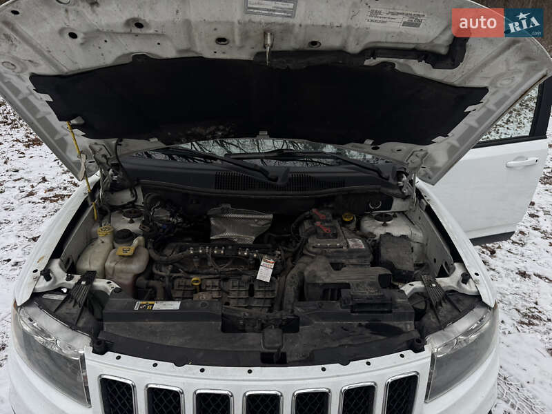 Внедорожник / Кроссовер Jeep Compass 2016 в Киеве