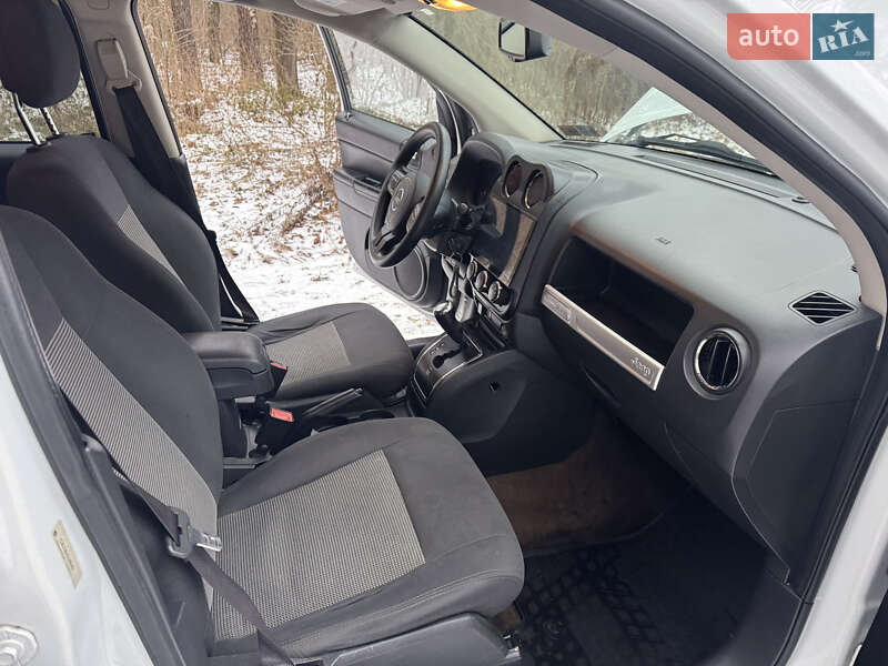 Внедорожник / Кроссовер Jeep Compass 2016 в Киеве