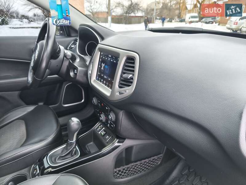 Позашляховик / Кросовер Jeep Compass 2020 в Ромнах фото 20 Позашляховик / Кросовер Jeep Compass 2020 в Ромнах
