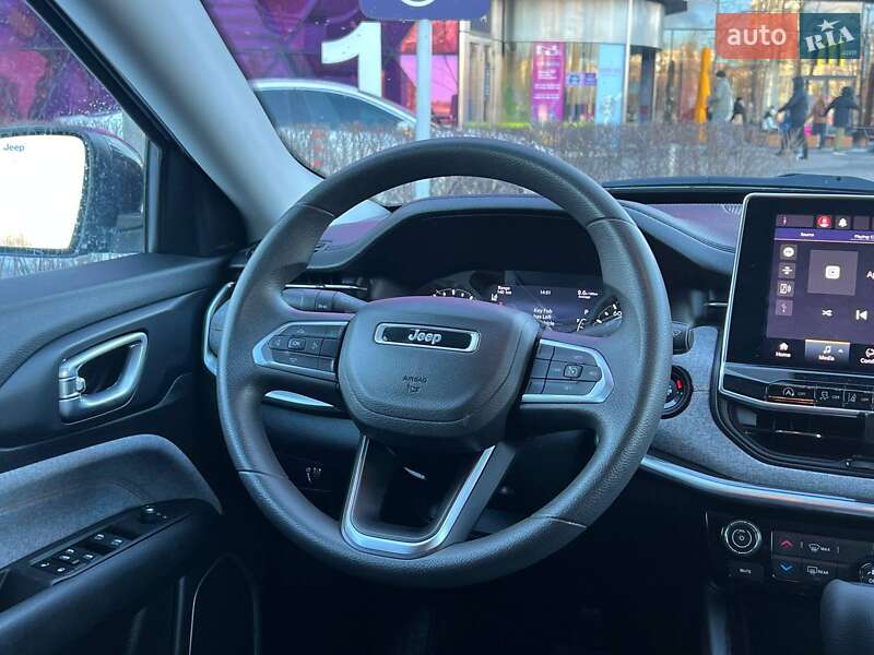 Внедорожник / Кроссовер Jeep Compass 2022 в Киеве