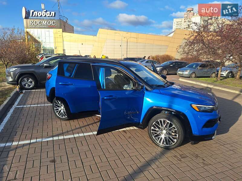 Внедорожник / Кроссовер Jeep Compass 2023 в Киеве фото 4 Внедорожник / Кроссовер Jeep Compass 2023 в Киеве