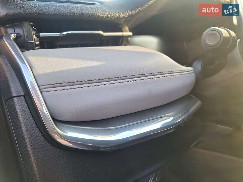 Внедорожник / Кроссовер Jeep Compass 2023 в Киеве фото 76 Внедорожник / Кроссовер Jeep Compass 2023 в Киеве