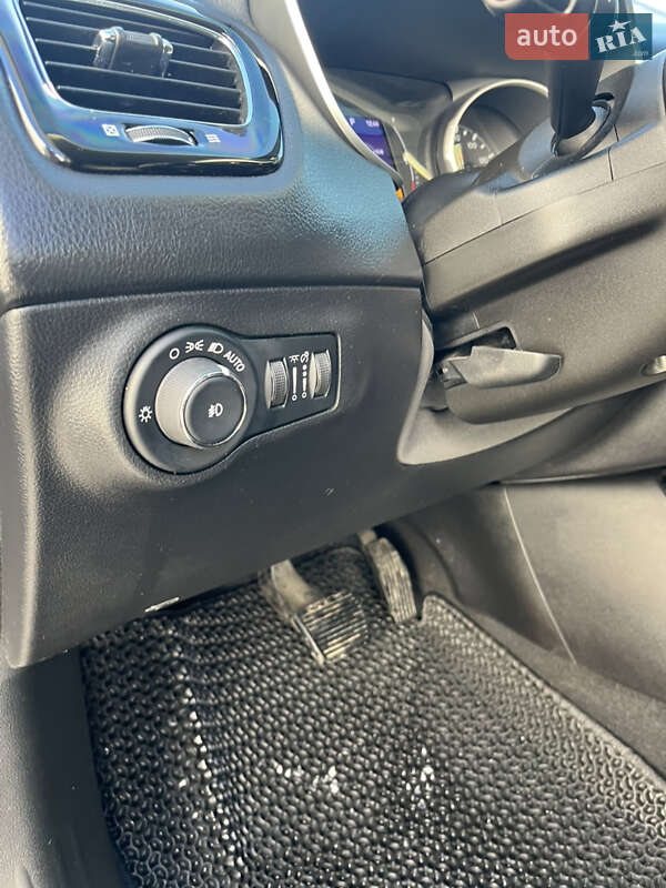 Позашляховик / Кросовер Jeep Compass 2020 в Ромнах