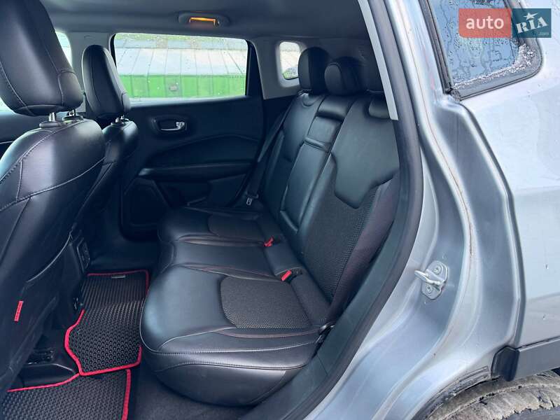 Внедорожник / Кроссовер Jeep Compass 2019 в Киеве