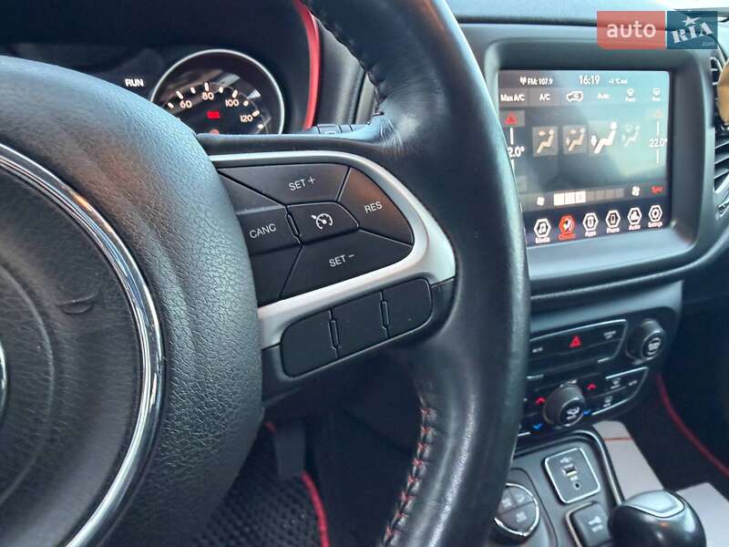 Внедорожник / Кроссовер Jeep Compass 2019 в Киеве