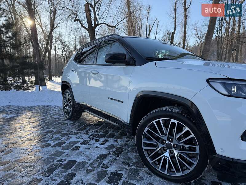 Позашляховик / Кросовер Jeep Compass 2024 в Києві