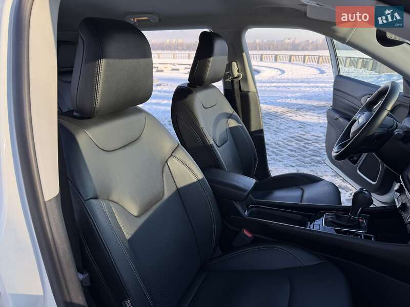 Позашляховик / Кросовер Jeep Compass 2024 в Києві