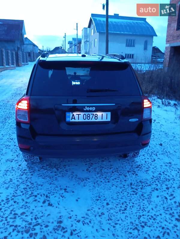 Позашляховик / Кросовер Jeep Compass 2013 в Тлумачі