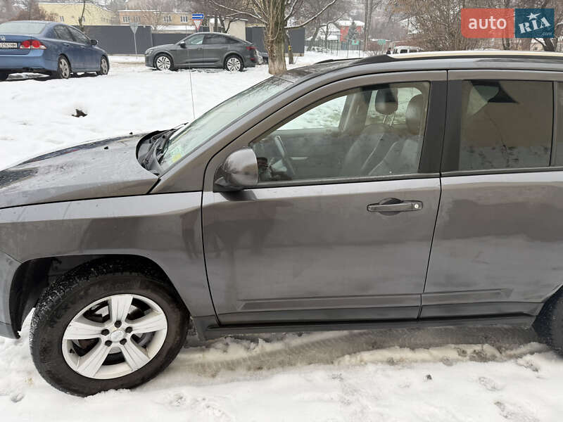 Позашляховик / Кросовер Jeep Compass 2014 в Києві