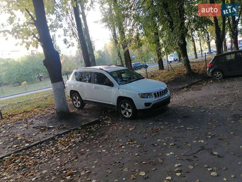 Внедорожник / Кроссовер Jeep Compass 2013 в Киеве
