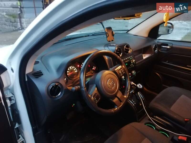 Внедорожник / Кроссовер Jeep Compass 2013 в Киеве