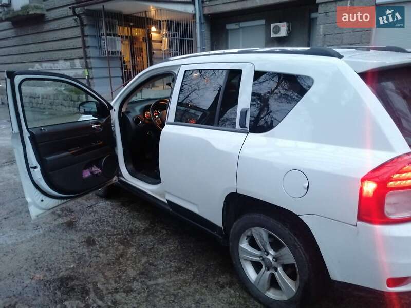 Внедорожник / Кроссовер Jeep Compass 2013 в Киеве