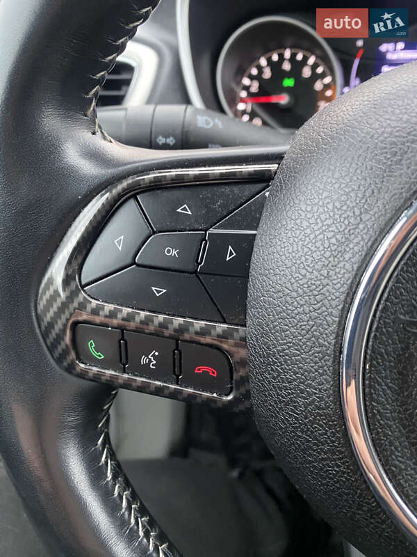 Внедорожник / Кроссовер Jeep Compass 2019 в Киеве