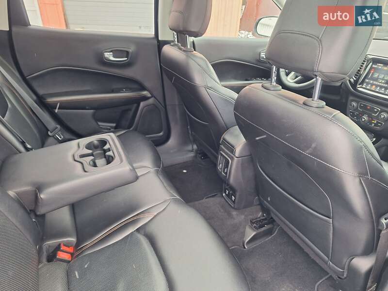 Внедорожник / Кроссовер Jeep Compass 2017 в Киеве фото 39 Внедорожник / Кроссовер Jeep Compass 2017 в Киеве