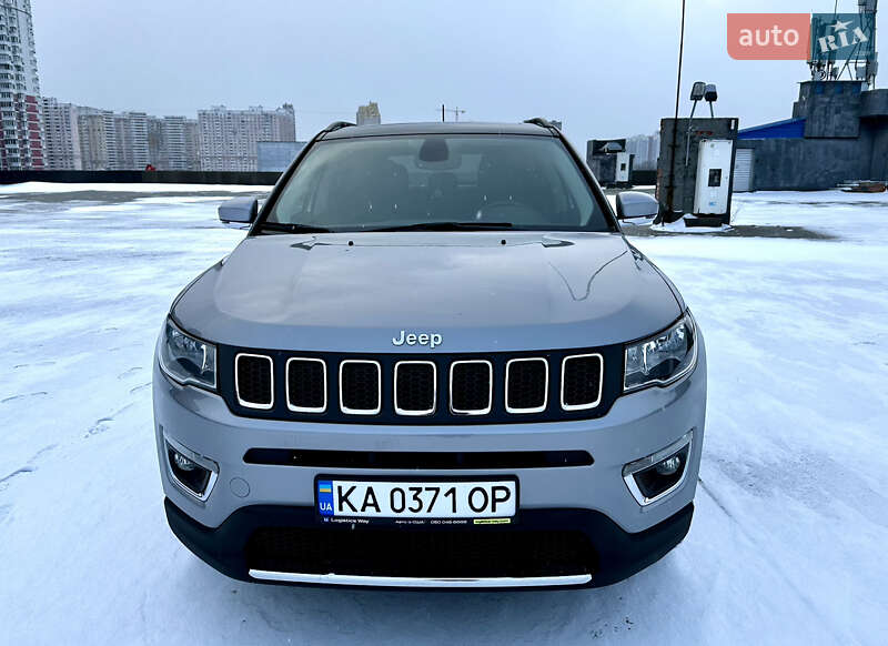 Внедорожник / Кроссовер Jeep Compass 2019 в Киеве