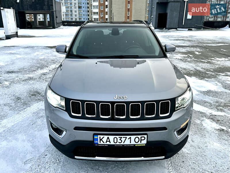 Внедорожник / Кроссовер Jeep Compass 2019 в Киеве