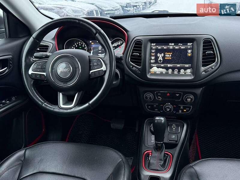 Внедорожник / Кроссовер Jeep Compass 2020 в Киеве