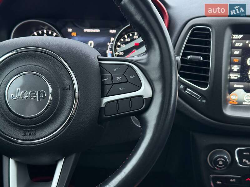 Внедорожник / Кроссовер Jeep Compass 2020 в Киеве