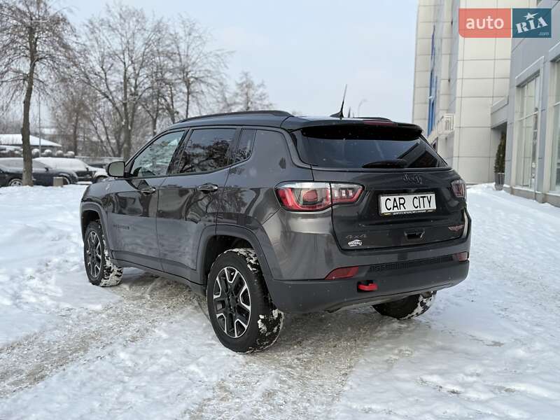 Внедорожник / Кроссовер Jeep Compass 2020 в Киеве