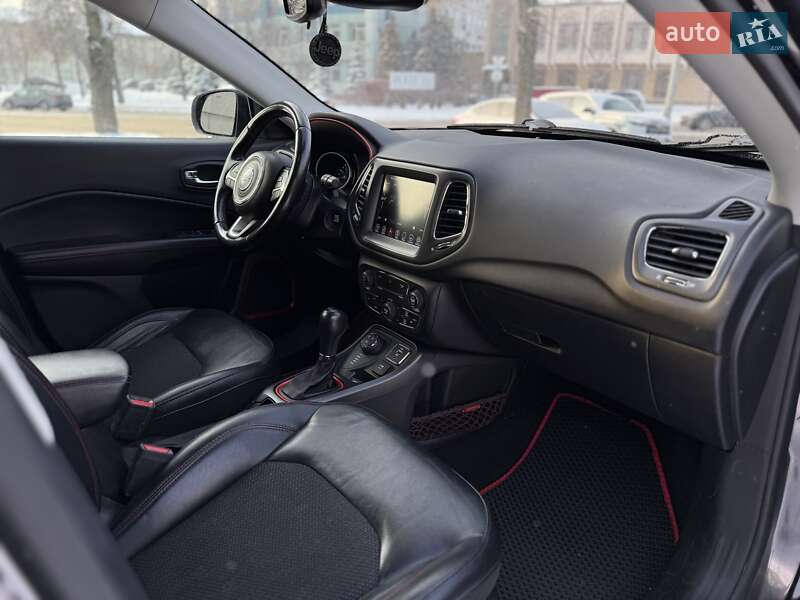 Внедорожник / Кроссовер Jeep Compass 2020 в Киеве