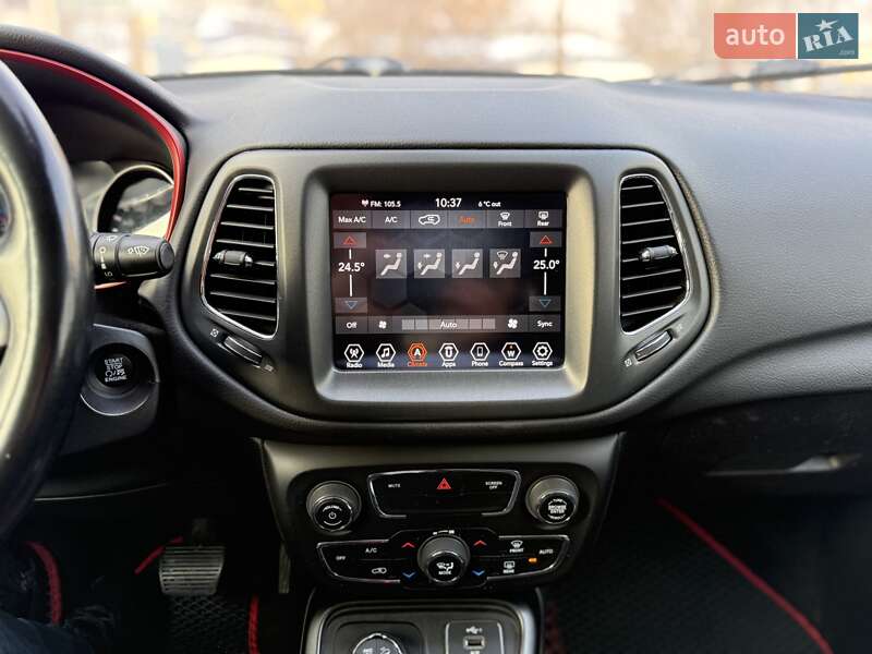 Внедорожник / Кроссовер Jeep Compass 2020 в Киеве