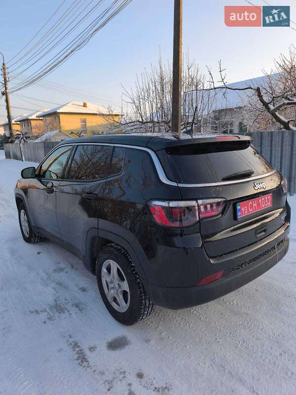 Внедорожник / Кроссовер Jeep Compass 2022 в Киеве