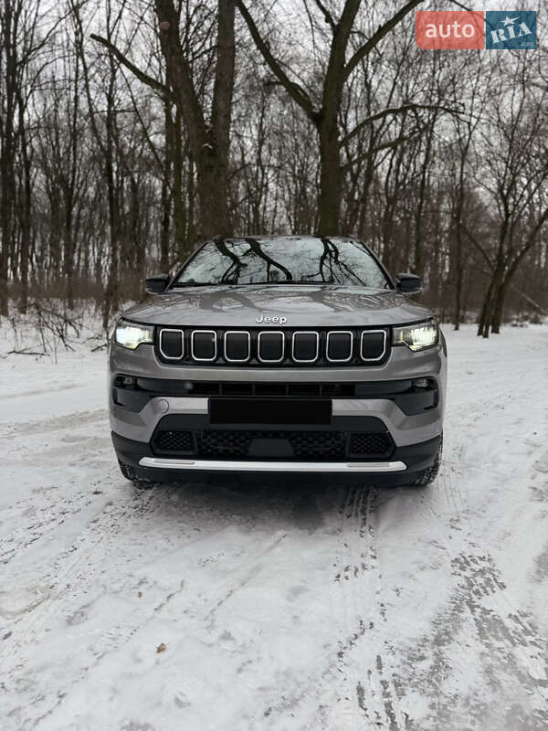 Внедорожник / Кроссовер Jeep Compass 2022 в Киеве