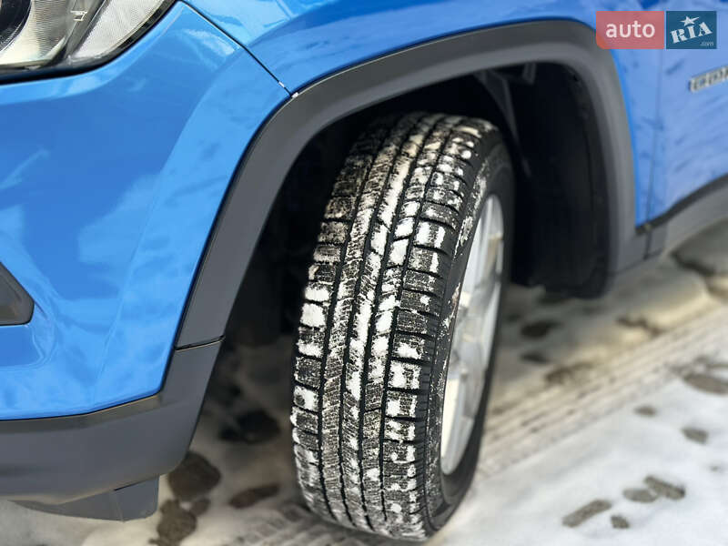 Внедорожник / Кроссовер Jeep Compass 2022 в Ромнах