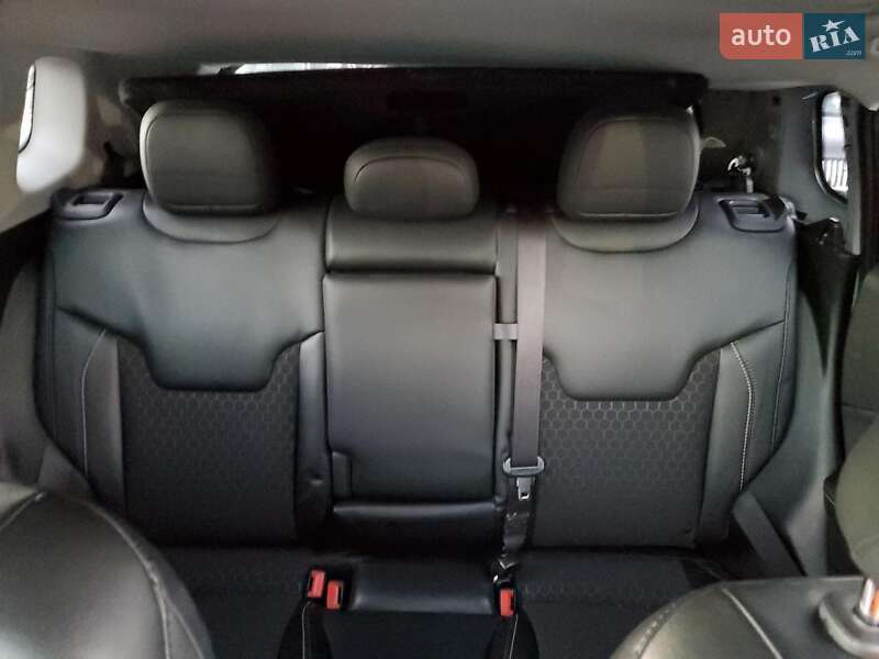 Внедорожник / Кроссовер Jeep Compass 2020 в Киеве