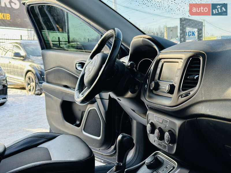 Позашляховик / Кросовер Jeep Compass 2017 в Харкові