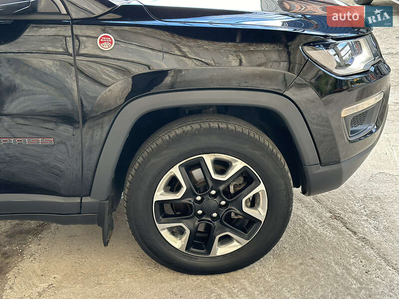 Позашляховик / Кросовер Jeep Compass 2017 в Львові