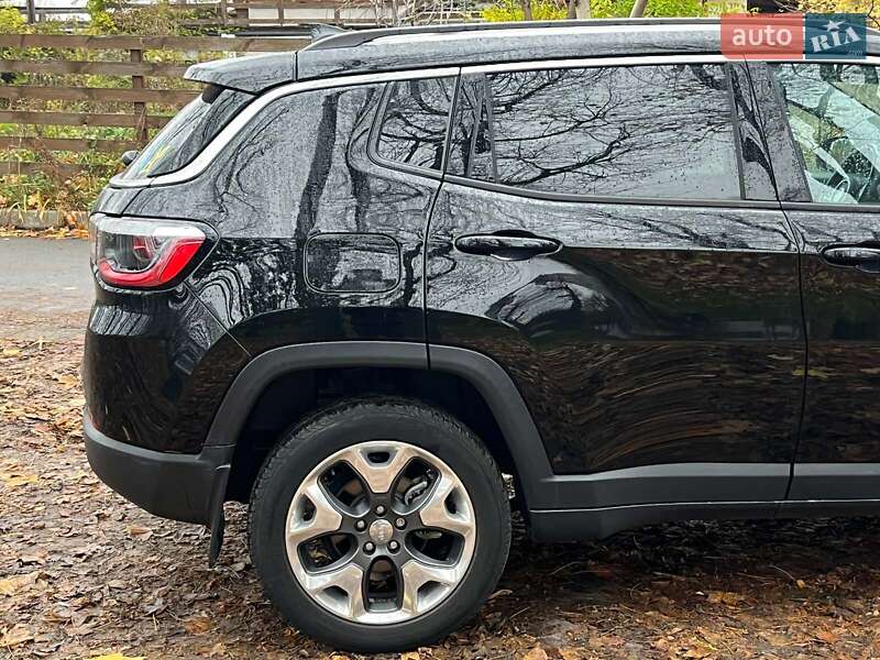 Внедорожник / Кроссовер Jeep Compass 2017 в Киеве