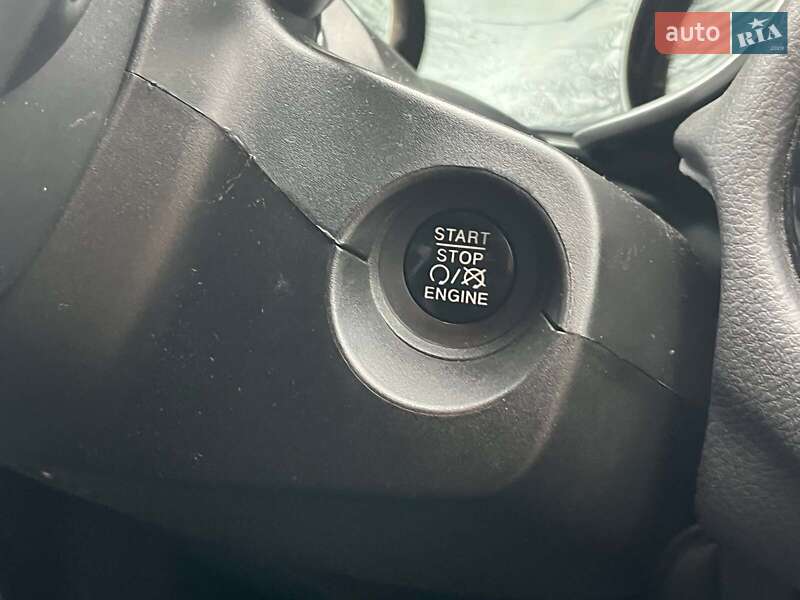 Внедорожник / Кроссовер Jeep Compass 2017 в Киеве