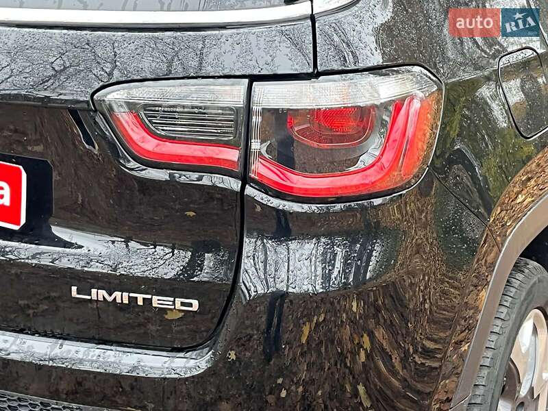 Внедорожник / Кроссовер Jeep Compass 2017 в Киеве